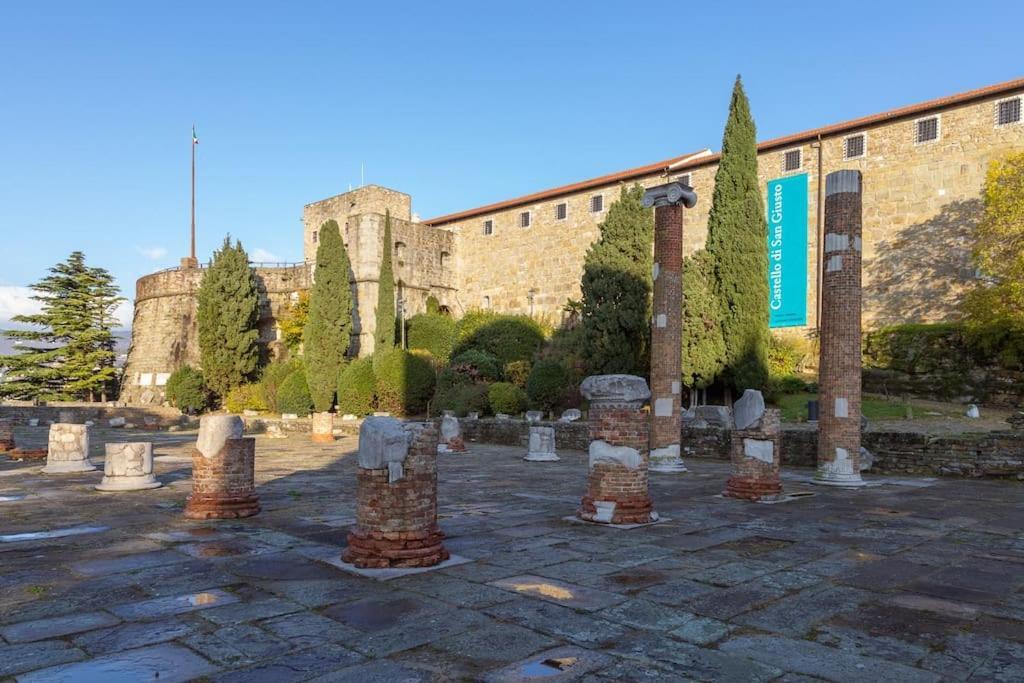 Nuovo Appartamento A San Giusto Триест Экстерьер фото